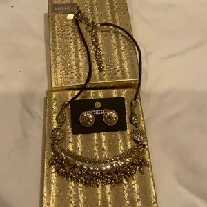 Gold metal fringe necklace & matching post earrings Brand New with tags